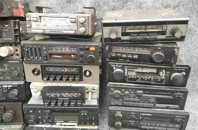 Stare radia samochodowe oldtimer klasyk aktualne