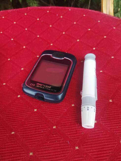 Glukometr Nakłuwacz poziom glukozy we krwi Exactive EQ Impulse