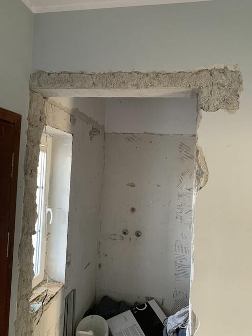 Schody samonośne drewniane