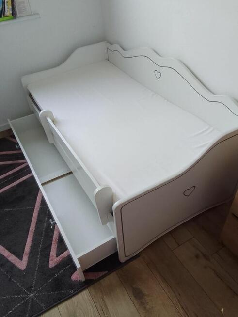 Sprzedam łóżeczko dziecięce