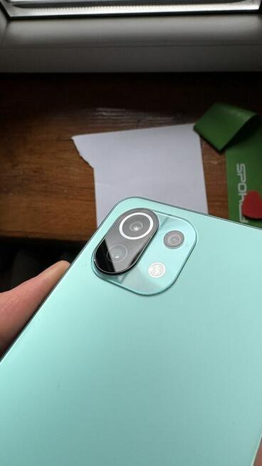 Xiaomi 11 Lite 5G. 8 GB Ram. 128 Gb pamięci (Ładowarka USB-C