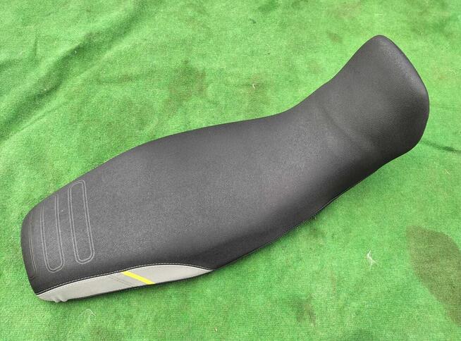 CF MOTO 450MT siedzenie zółty pasek