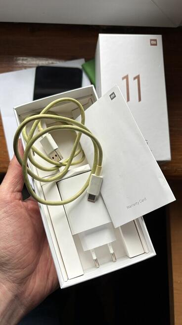 Xiaomi 11 Lite 5G. 8 GB Ram. 128 Gb pamięci (Ładowarka USB-C
