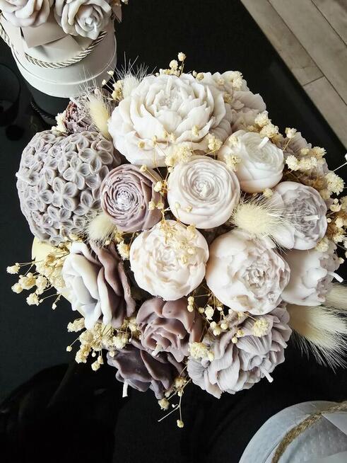 Flowerbox ze świec - prezent idealny