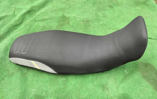 CF MOTO 450MT siedzenie zółty pasek