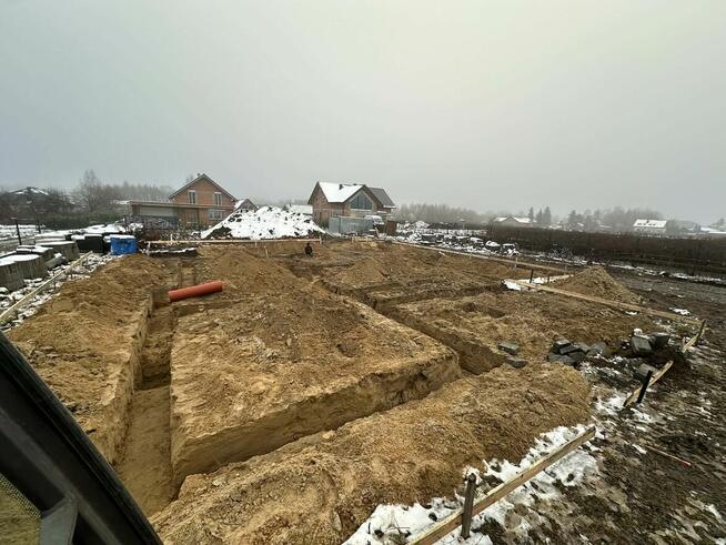 Usługi koparko-ładowarką