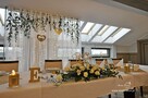 Dekoracje ślubne koscioła, sali, pojazdu, florystyk - 10
