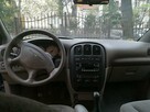 Chrysler Voyager uszkodzony 2002 r. - 5