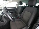 Volkswagen Passat klima auto (3 strefy), navi, czujniki parkowania, grzane fotele - 12