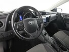 Toyota Auris hybryda panorama navi kamera grzane fotele ACC - 13