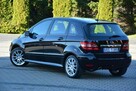 Mercedes B 180 Avantgarde Navi Skóry  *2xPark*Grzane fotele Alu 17 Nowe opony - 6