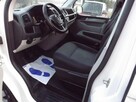 Volkswagen Transporter - 9