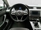 Volkswagen Passat - 10