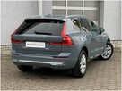 Volvo XC 60 Plus_Bright 2.0 benz 197 KM_mHev Automat_Salon PL_Serwis ASO Bezwypad - 13