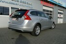 Volvo V60 2.0 D2 120kM Bezwypadkowy Serwis LED Navi Bluetooth Euro-6b 160tys.km. - 16