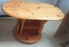 Solidny, owalny stolik na gazety - 3