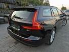 V60 Momentum 2.0 Hybrid 197km ASYSTENT full led NAVI kamera 2022 FV23% - 4