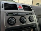 Touran 1.4 140KM Highline BIXENON navi CLIMATRONIC pdc SERWIS 2010 - 13