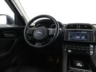 Jaguar F-PACE 20d Automat AWD Portfolio Nawigacja Tempomat Meridian Bixenon Kamera - 16