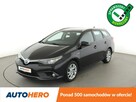 Toyota Auris hybryda kamera tempomat Bluetooth