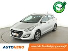 Hyundai i30 navi klima auto kamera i czujniki parkowania grzane fotele