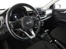 Kia Stonic automat klima auto grzane fotele navi kamera i czujniki parkowania - 14