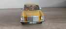 MERCEDES BENZ W 114/115 NOREV 1/18 Yellow - 2