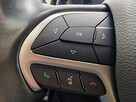 Jeep Grand Cherokee - 12