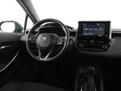 Toyota Corolla 184KM półskóra navi kamera grzane fotele ładowarka indukcyjna hak ACC - 16