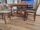 Stół rozkładany razem z krzesłami. - 2