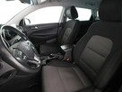 Hyundai Tucson automat navi klima auto grzane fotele kamera i czujnii parkowania - 12