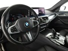 BMW 530 FV23% M Sport automat PHEV skóra panorama HarmanKardon ACC kamera - 14