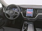 Volvo XC 60 B5(B) AWD Plus Dark - 8