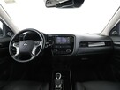 Mitsubishi Outlander PHEV 4x4 skopra full LED navi klima auto szyberdach kamera 360 - 15