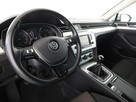 Volkswagen Passat Comfortline 150KM  navi PDC grzane fotele ACC climatronic - 14