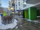 Lokal usługowy na parterze z dużymi witrynami - 8