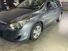 Hyundai i30 Niezawodna i mocna benzyna/Klimatyzacja/Isofix, niski przebieg/Aux,USB - 8