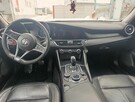 Alfa Romeo Giulia 2.0 280 km Q4 - 8