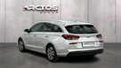 Hyundai i30 1.6 D Comfort DCT Kombi - 3