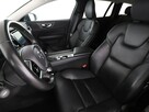 Volvo V60 2.0 D4 Automat AWD Momentum Pro Navi Tempomat Grzana Skóra Kamera LED - 13