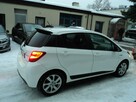 sprzedam ładną TOYOTE YARIS z 2015r  1.5 HYBRYDA+benz 100KM udziela.GW - 3