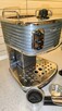 Kolbowy ekspres do kawy DeLonghi Scultura ECZ 351.GY - 3