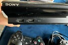 PlayStation 3 Super Slim + 2 pady + komplet - 3