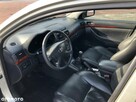 Toyota Avensis 2.0 T25 2003 prywatnie - 10