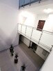 Ładna, duża kawalerka - 12