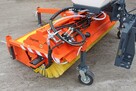 Zamiatarka hydrauliczna z koszem i zraszaniem do ładowarki Z - 4