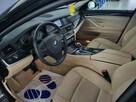BMW M550i Łada zadbana jasny środek automat - 11