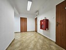 Lokal biurowo-usługowy 250m2 +duży parking w cenie - 10