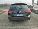 Volkswagen Passat - 10