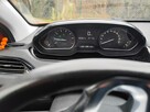 Peugeot 208 - 8
